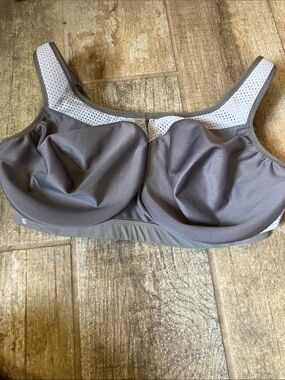 GLAMORISE  High Impact Wonderwire Sports Bra
